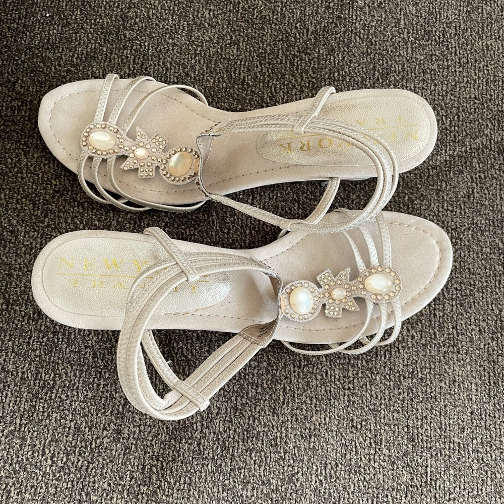 New York Transit wedge sandals